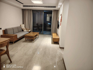 万科中城汇小区，只要4600一个月，三室两厅两卫一厨