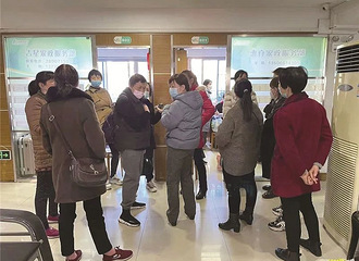 ���ͼ����г����쿪��Ӫҵ�����̱���������һ�룡���Ƕ�ȥ���ˣ�