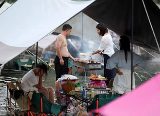 ��������������������죬�������ﱬ�����Ϻ��˶�������λ��