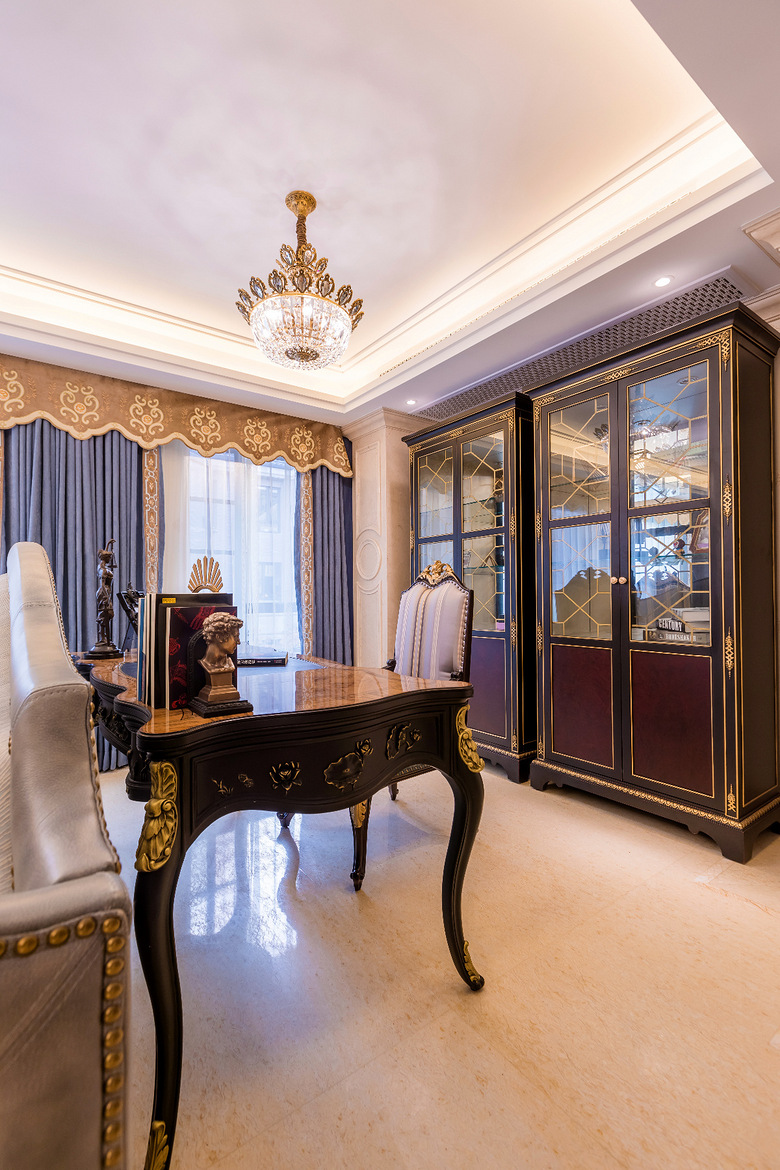 万科玉泉200㎡ 四层叠排欧式新古典 | 精装北欧风华丽变身