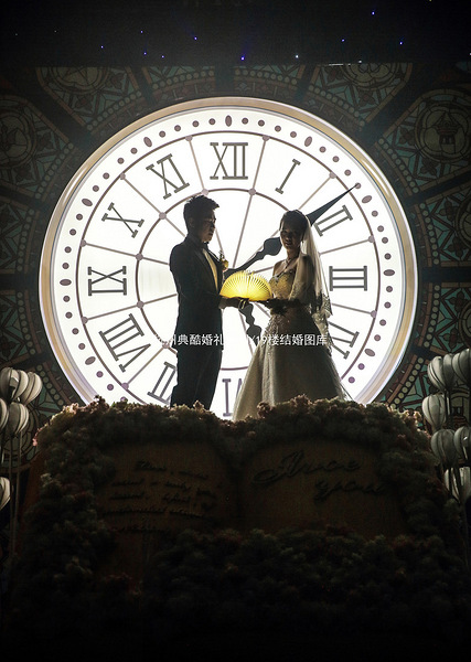 印度剧婚礼的钟声图片