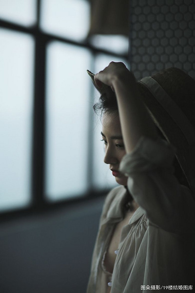 girl in night