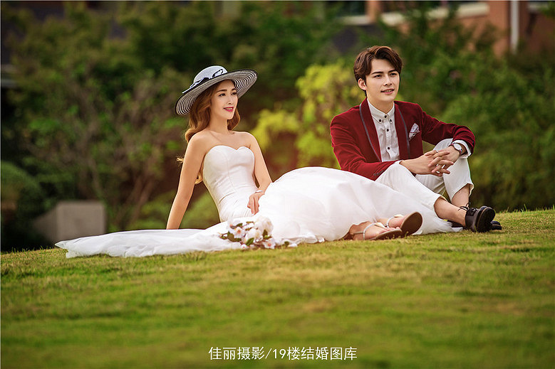 公主馆外景—甜蜜_纪实风格婚纱照图片__19楼婚纱照美图