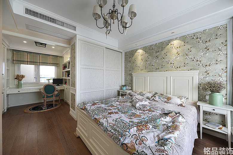 �����������ɫ������װ��Ч��ͼ