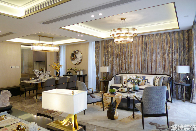 �������ĸ�500���ִ�װ��Ч��ͼ