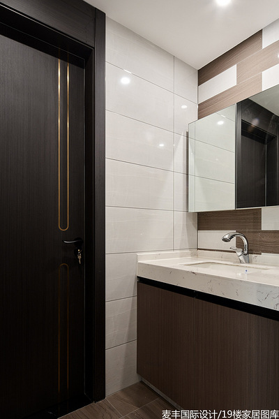 ��������180�O�ִ�װ��Ч��ͼ