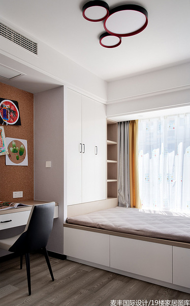 ��������180�O�ִ�װ��Ч��ͼ