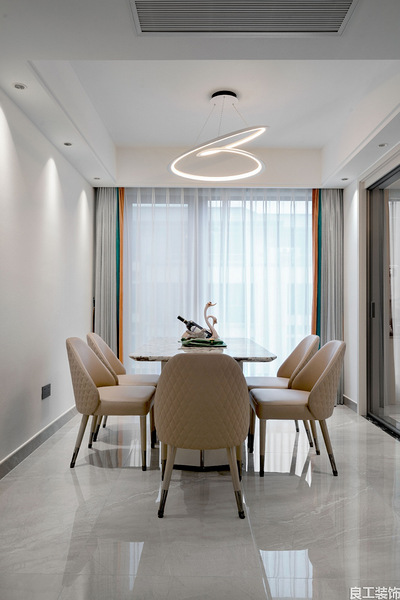 �绪�� 300m&sup2; �ִ�����װ��Ч��ͼ