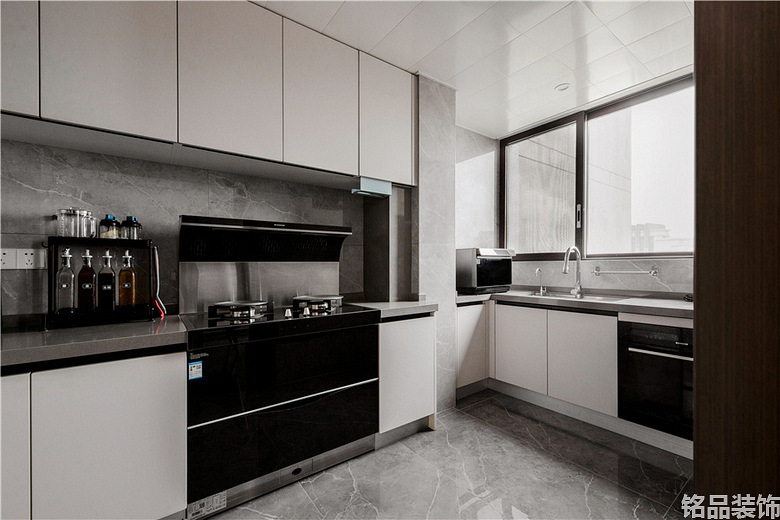 ��ó������԰170�O�ִ�����װ��Ч��ͼ