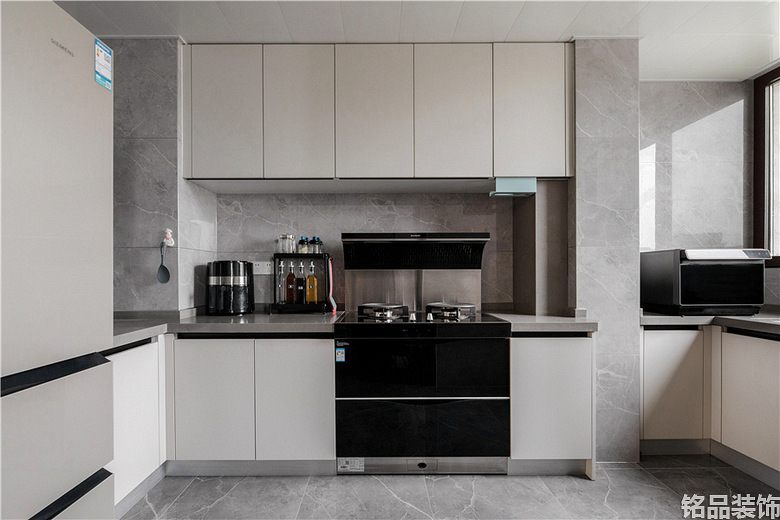 ��ó������԰170�O�ִ�����װ��Ч��ͼ