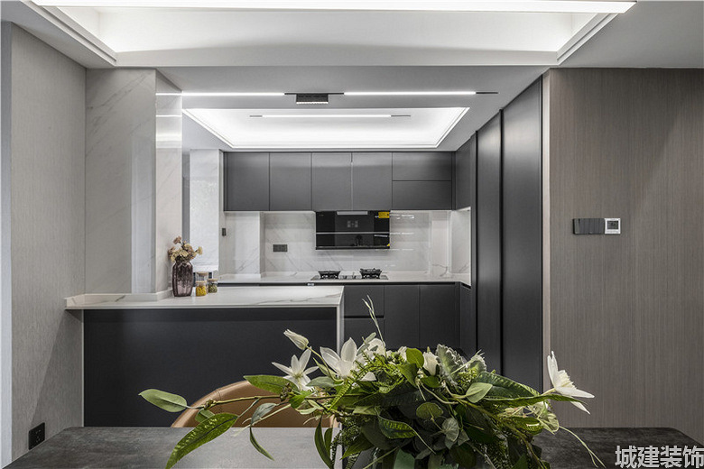 �ɺ��˼�165�ִ�װ��Ч��ͼ