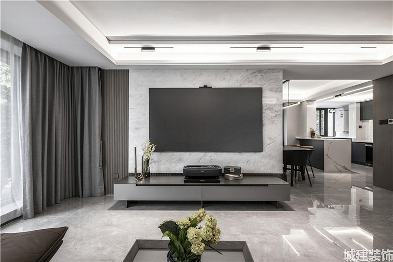 �ɺ��˼�165�ִ�װ��Ч��ͼ