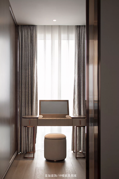 �Ͻ�Ҽ��245ƽ|�ִ����ݷ��װ��Ч��ͼ