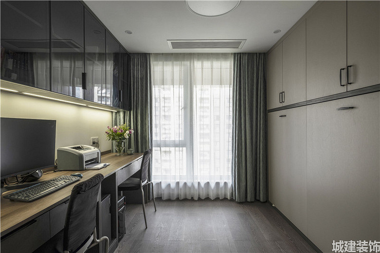 ��ɫ����140�ִ�װ��Ч��ͼ