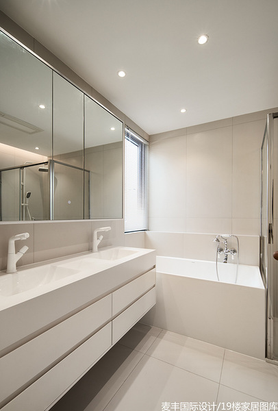 �Ų����� 190�O �ִ��й�װ��Ч��ͼ