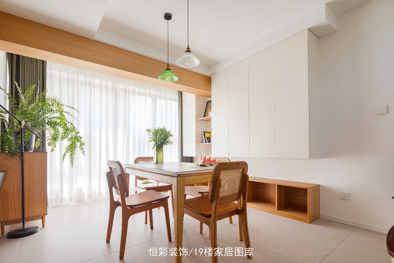 ��γ���͸� 120�O �����й�װ��Ч��ͼ