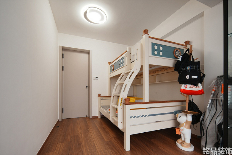 �η����ó�140�O��ʽ�ִ���װ��Ч��ͼ