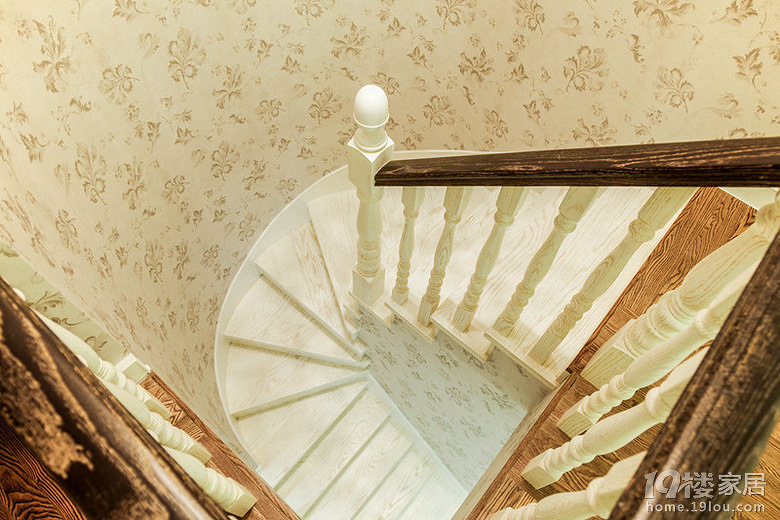 Ծ�������ݻ�·��װ��Ч��ͼ