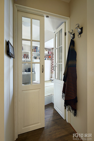 С����� ����ɫ��װ��Ч��ͼ