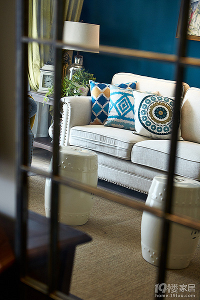 С����� ����ɫ��װ��Ч��ͼ