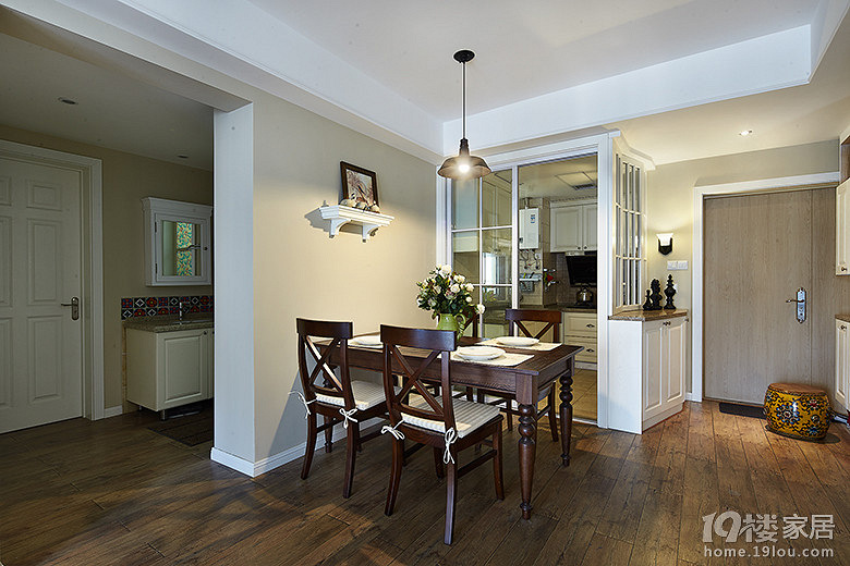 С����� ����ɫ��װ��Ч��ͼ