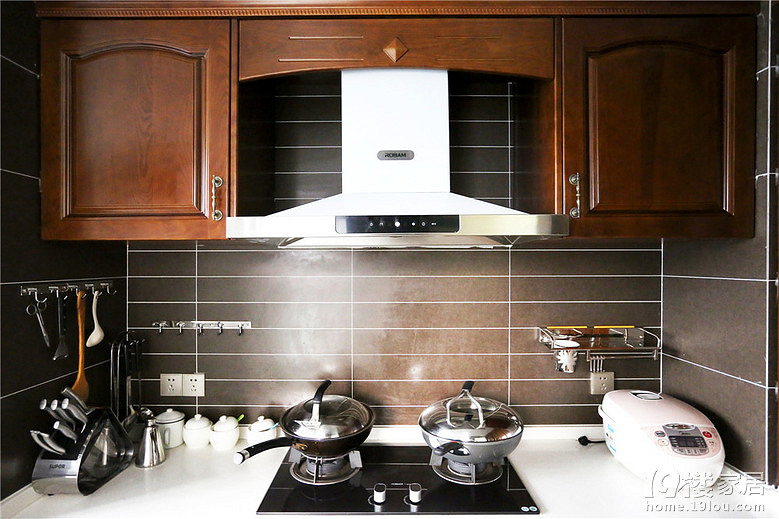 �Ϲ����ҵ��¿���ʽ����װ��Ч��ͼ