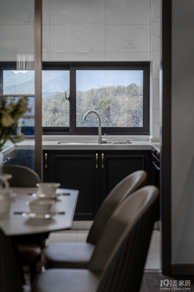 ���쿤��95�����ݷ���ůС��װ��Ч��ͼ