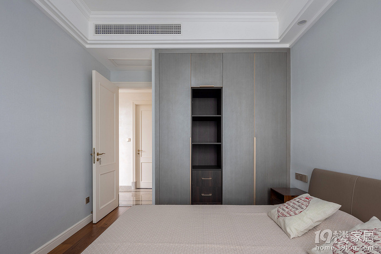 闻博花城 132㎡ 现代极简装修效果图