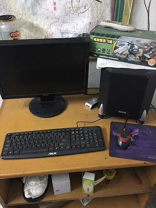 此电脑外表很新,因为搬家所以低价