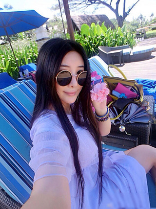 高清:川音校花胡恩绮 古典与现代融合之美