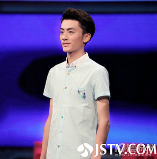 《非诚勿扰》校草来相亲引"夺爱大战"