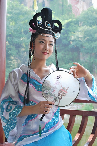 宋城美女--看来是出了名的_旅游休闲_杭州19楼手机版