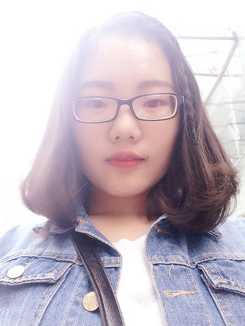 本人英语专业,已过专八,英语读写能力良好