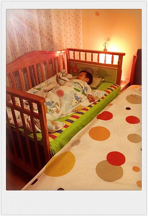 一张小床转让并赠送防蚊蚊帐