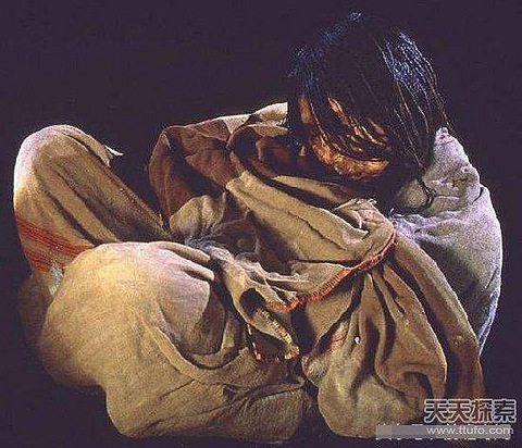 震动科学界 美艳少女冰冻500年后被发现