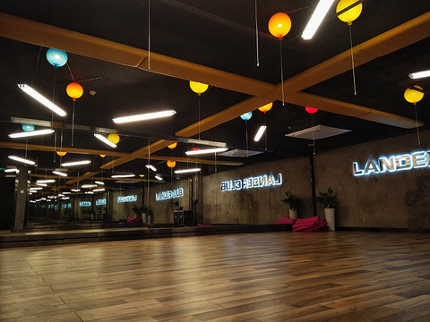 【莱茵体育】黄龙店ACE私人教练认证培训花