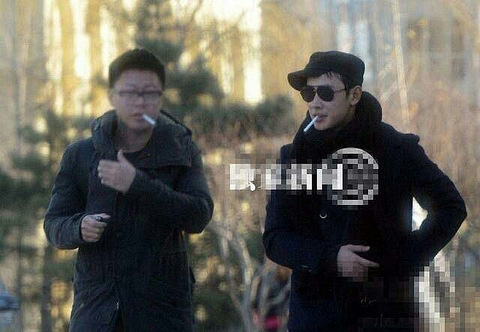 罗晋爱抽烟,唐嫣不喜欢烟味也包容!真爱啊!