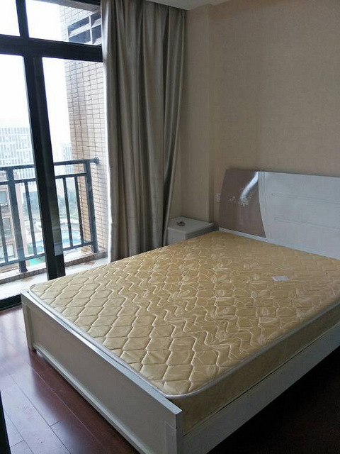 下城区建塘家苑2室1厅回迁房免物业费停车费