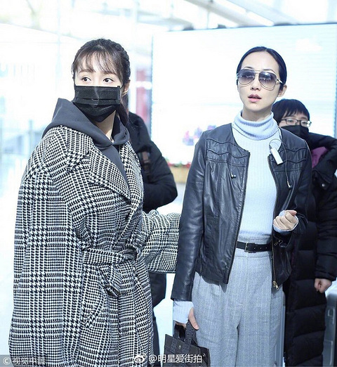 沈梦辰机场偶遇韩雪 被气质女神瞬间秒杀!
