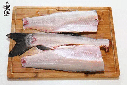 E哆酸菜鱼:好吃的酸菜鱼如何切片