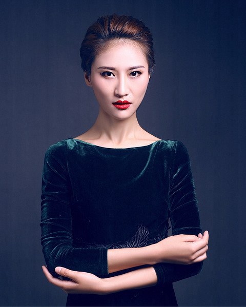 腿长 比例好(175cm)