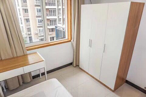 庆隆苑小单间出租,转租。