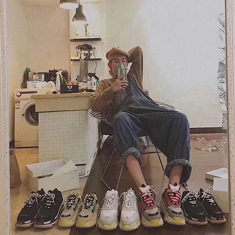 普及一下网上的正品鞋子哪里有货源 一般要多