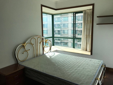 朝晖区 绍兴路 和平大厦 潮王公寓旁合租单间