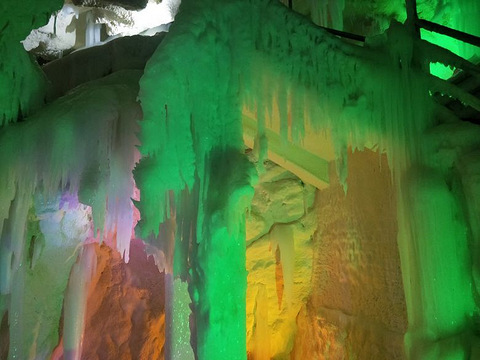 杭州周边团建建德大冰洞景区团建活动 户外拓