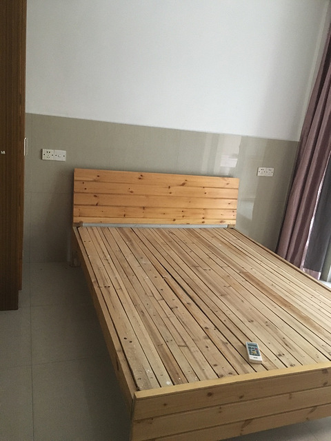 杭州西溪花园红柿苑交通方便有4间房出租,