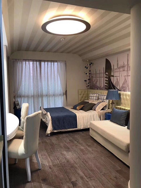 出售桐庐中欧城单身公寓,商铺