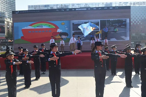 发聘书!242名学生任职社区居委会,万名青年志