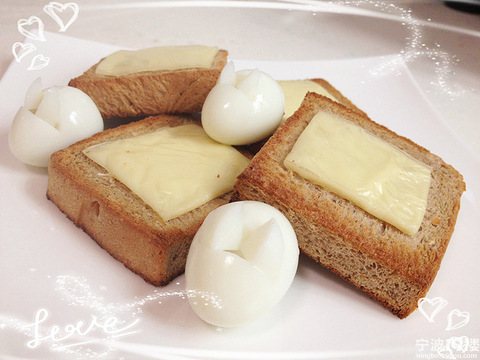 美味早餐 之 小兔子爱吃奶酪吐司脆(快手早餐)