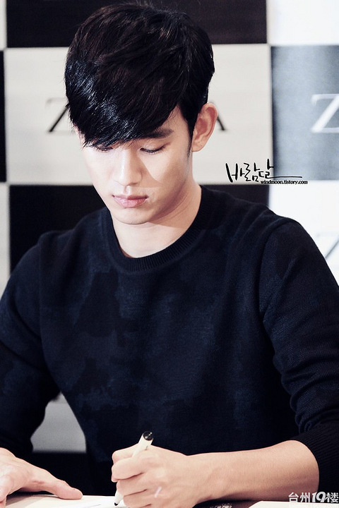 #左撇子也能遗传?爸妈左撇子,宝宝50%也会是